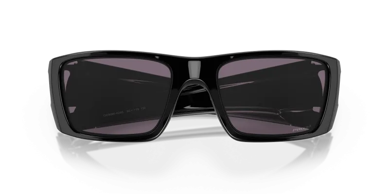แว่นกันแดด Oakley OO9096-K2 close-up ด้านหน้า