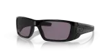 แว่นกันแดด Oakley Fuel Cell OO9096-K2 Polished Black Prizm Grey แว่นกันแดด Oakley OO9096-K2 มุมเฉียง สีดำขัดเงา สำหรับผู้ชาย