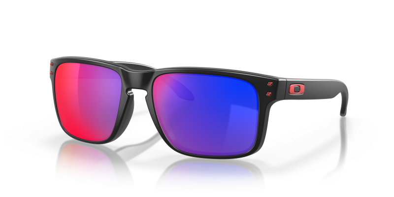 แว่นกันแดด Oakley OO9102-36 มุมเฉียง สีดำด้าน สำหรับผู้ชาย