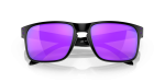 แว่นกันแดด Oakley OO9102-K6 close-up ด้านหน้า