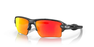 แว่นกันแดด Oakley OO9188-86 มุมเฉียง สีดำลายพราง สำหรับผู้ใช้ทุกเพศ