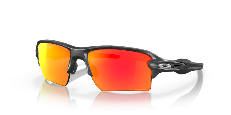 แว่นกันแดด Oakley OO9188-86 มุมเฉียง สีดำลายพราง สำหรับผู้ใช้ทุกเพศ