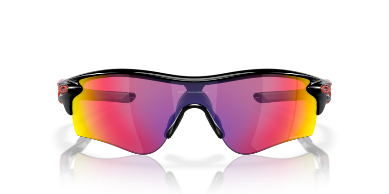 แว่นกันแดด Oakley OO9206-37 ด้านหน้า