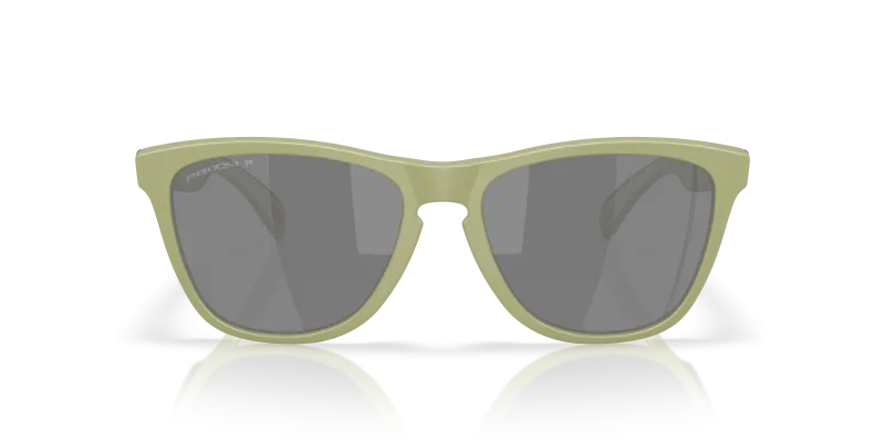 แว่นกันแดด Oakley OO9245-E9 ด้านหน้า