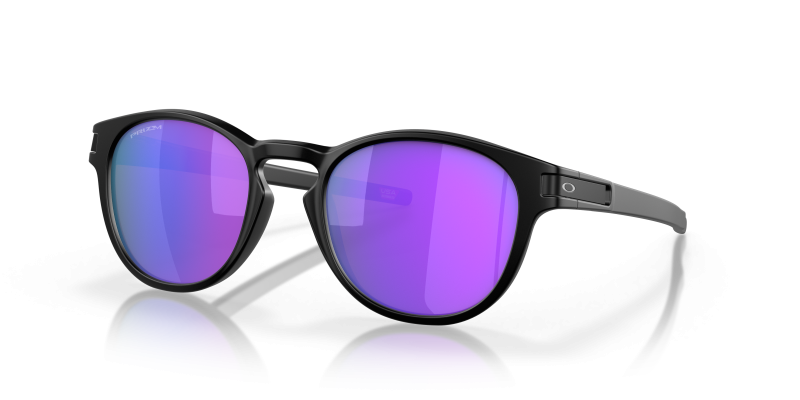 แว่นกันแดด Oakley Latch OO9265-55 Matte Black Prizm Violet แว่นกันแดด Oakley OO9265-55 มุมเฉียง สีดำด้าน สำหรับผู้ชาย