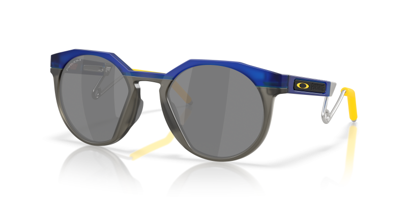 แว่นกันแดด Oakley HSTN Metal OO9279-06 Trans Crystal Blue Prizm Black แว่นกันแดด Oakley OO9279-06 มุมเฉียง สีน้ำเงินคริสตัลโปร่งใส สำหรับผู้ใช้ทุกเพศ