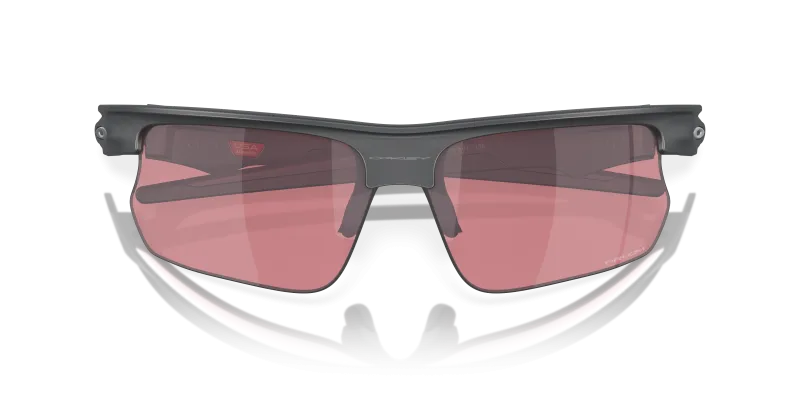 แว่นกันแดด Oakley OO9400-07 close-up ด้านหน้า