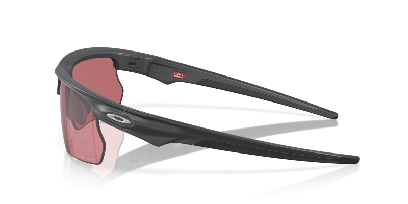 แว่นกันแดด Oakley OO9400-07 มุมข้าง ขาแว่นสี Matte Carbon