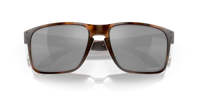 แว่นกันแดด Oakley OO9417-02 close-up ด้านหน้า