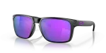 แว่นกันแดด Oakley Holbrook XL OO9417-20 Matte Black Prizm Violet แว่นกันแดด Oakley OO9417-20 มุมเฉียง สีดำด้าน สำหรับผู้ชาย