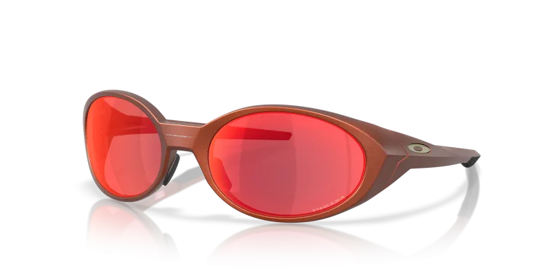แว่นกันแดด Oakley OO9438-25 มุมเฉียง สีส้มเปลวเพลิง สำหรับผู้ชาย