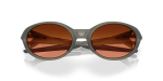 แว่นกันแดด Oakley OO9438-26 close-up ด้านหน้า