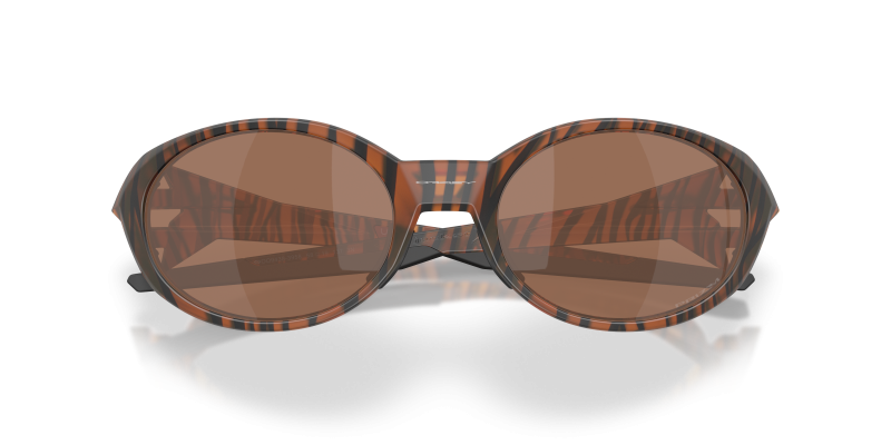 แว่นกันแดด Oakley OO9438-39 close-up ด้านหน้า