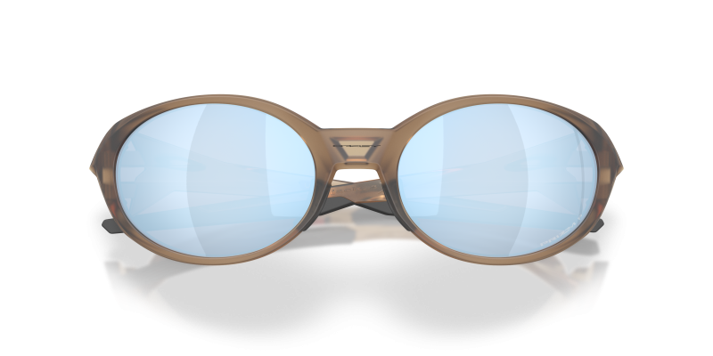 แว่นกันแดด Oakley OO9438-45 close-up ด้านหน้า
