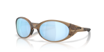 แว่นกันแดด Oakley Eyejacket Redux OO9438-45 Matte Brown Smoke Prizm Deep Water Polarized แว่นกันแดด Oakley OO9438-45 มุมเฉียง สีน้ำตาลด้านควัน สำหรับผู้ชาย