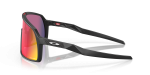 แว่นกันแดด Oakley Sutro S OO9462-04 Matte Black Prizm Road แว่นกันแดด Oakley OO9462-04 มุมข้าง ขาแว่นสีดำด้าน