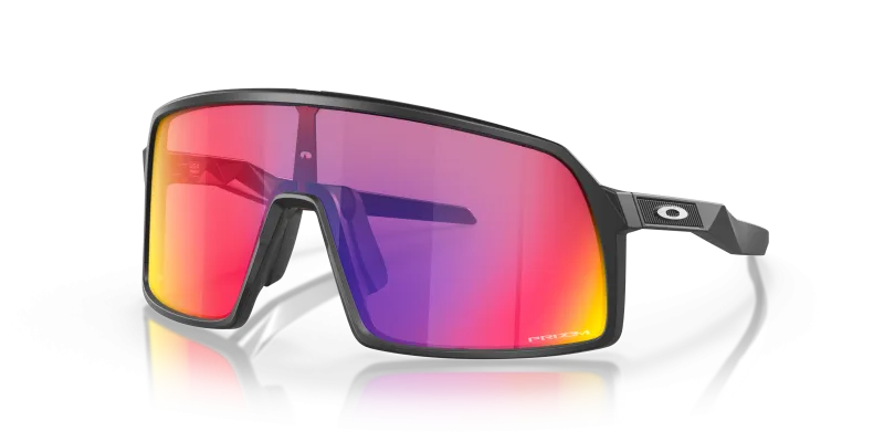 แว่นกันแดด Oakley OO9462-04 มุมเฉียง สีดำด้าน สำหรับผู้ชาย