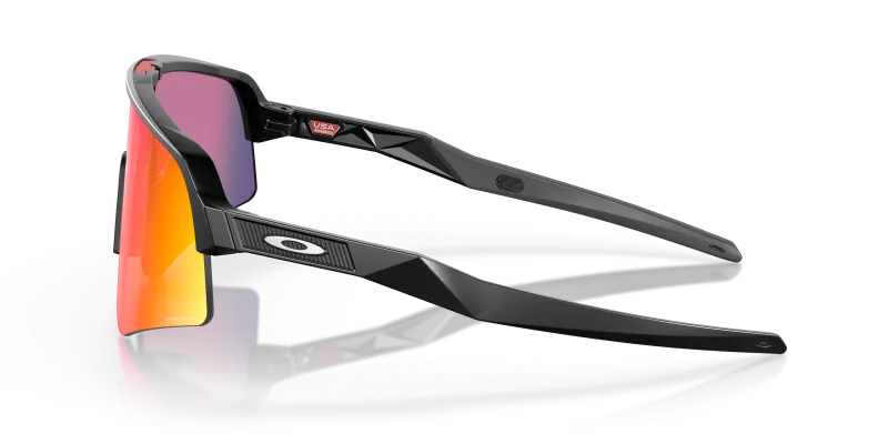 แว่นกันแดด Oakley OO9465-01 มุมข้าง ขาแว่นสีดำด้าน