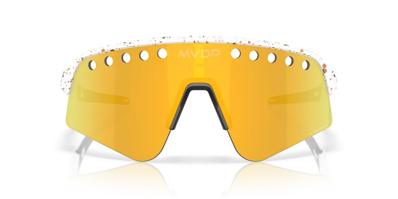 แว่นกันแดด Oakley OO9465-33 ด้านหน้า