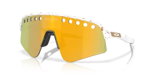 แว่นกันแดด Oakley OO9465-33 มุมเฉียง แดง/สีทองลายหยด สำหรับผู้ชาย