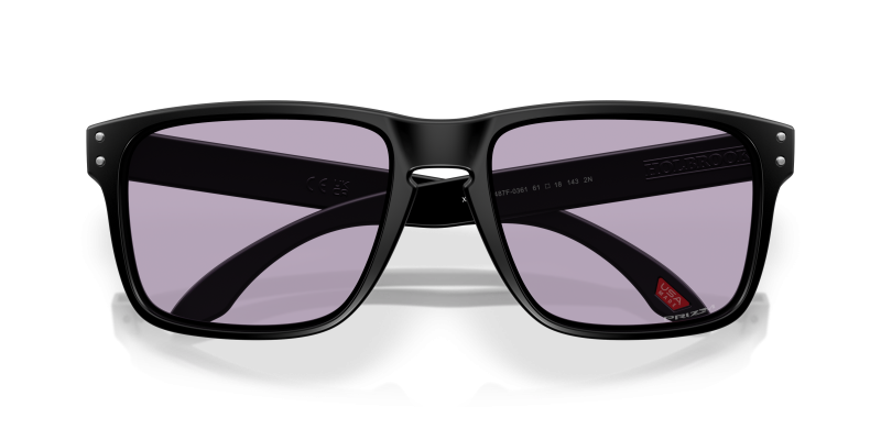 แว่นกันแดด Oakley OO9487F-03 close-up ด้านหน้า