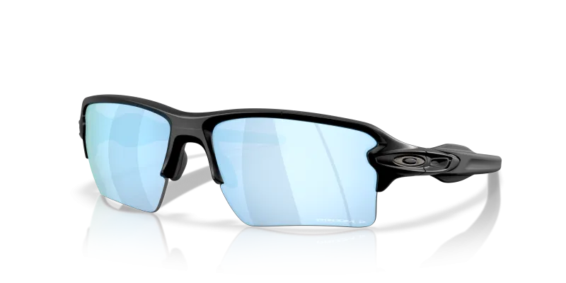แว่นกันแดด Oakley OO9488-05 มุมเฉียง สีดำด้าน สำหรับผู้ชาย