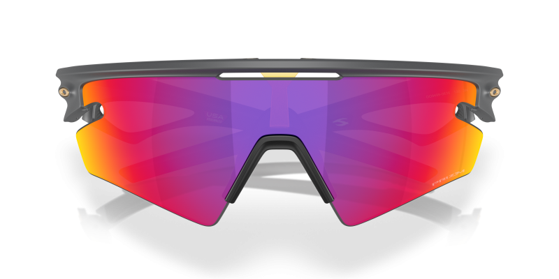 แว่นกันแดด Oakley OO9499-06 close-up ด้านหน้า