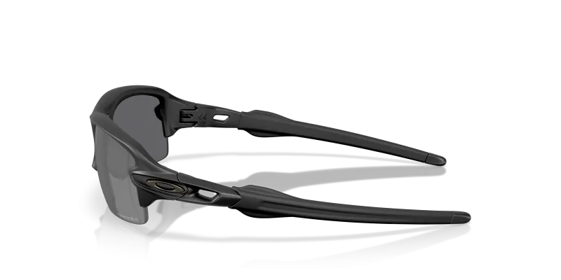 แว่นกันแดด Oakley OO9511-06 มุมข้าง ขาแว่นสีดำด้าน
