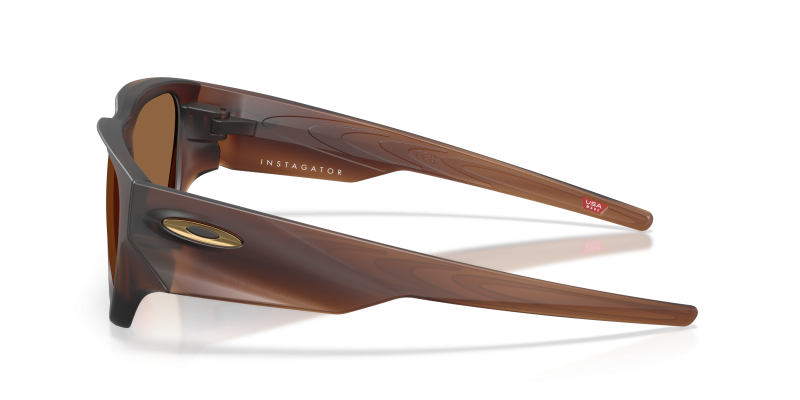 แว่นกันแดด Oakley OO9514-07 มุมข้าง ขาแว่นสี Matte Rootbeer