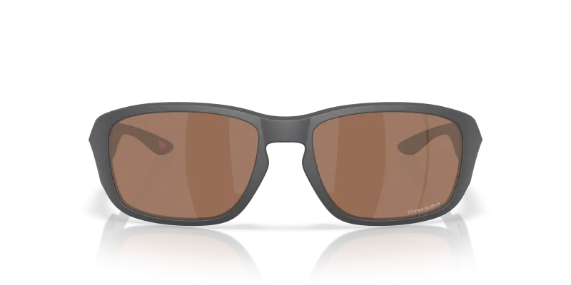 แว่นกันแดด Oakley OO9521-06 ด้านหน้า