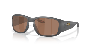 แว่นกันแดด Oakley OO9521-06 มุมเฉียง สี Matte Carbon สำหรับผู้ชาย