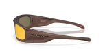 แว่นกันแดด Oakley OO9522-06 มุมข้าง ขาแว่นสี Corten