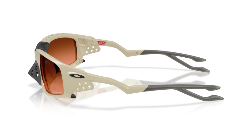 แว่นกันแดด Oakley OO9529-03 มุมข้าง ขาแว่นสีทรายด้าน