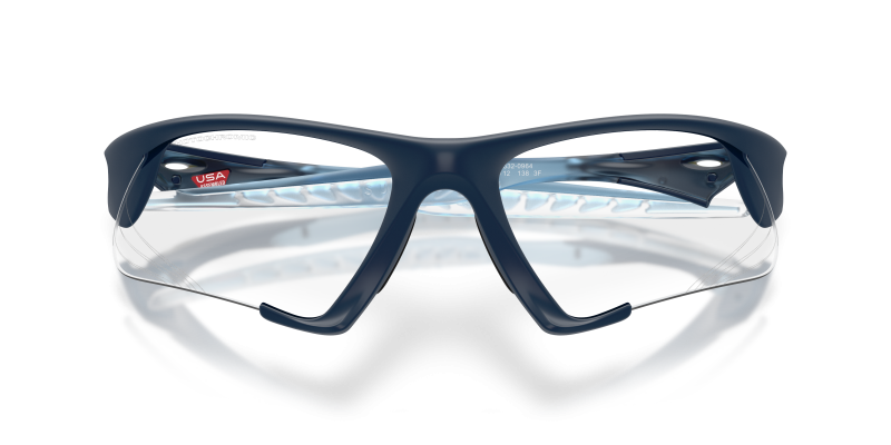 แว่นกันแดด Oakley OO9532-09 close-up ด้านหน้า