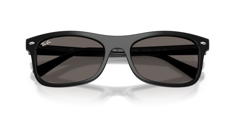 แว่นกันแดด Rayban RB2226F-601/B1 close-up ด้านหน้า