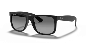 แว่นกันแดด Rayban RB4165F-622/T3 มุมเฉียง สีดำรับเบอร์ สำหรับผู้ชาย