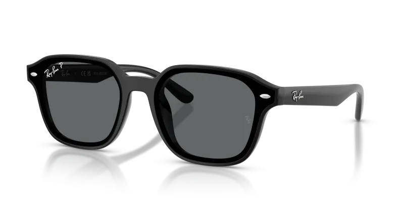 แว่นกันแดด Rayban RB4458D-601/81 มุมเฉียง สีดำ สำหรับผู้ใช้ทุกเพศ