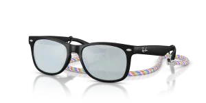 แว่นกันแดด Rayban RJ9052SF-7028Y4 มุมเฉียง สีดำรับเบอร์ สำหรับเด็กทุกเพศ