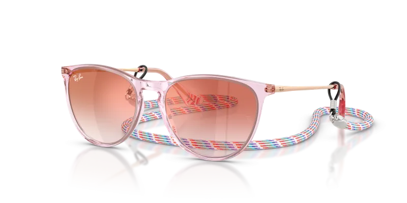 แว่นกันแดด Rayban RJ9060SF-7226V0 มุมเฉียง สีม่วงโปร่งใส สำหรับเด็กผู้หญิง