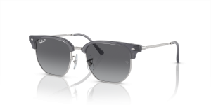 แว่นกันแดด Rayban RJ9116S-7134T3 มุมเฉียง สีน้ำเงินโอปอล์เฉดเงิน สำหรับเด็กทุกเพศ