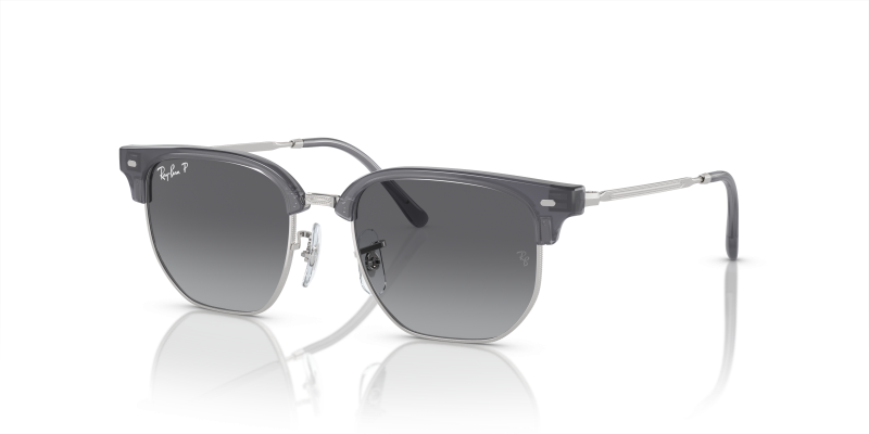 แว่นกันแดด Rayban Junior New Clubmaster RJ9116S-7134T3 Opal Blue On Silver Grey Polarized แว่นกันแดด Rayban RJ9116S-7134T3 มุมเฉียง สีน้ำเงินโอปอล์เฉดเงิน สำหรับเด็กทุกเพศ