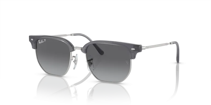 แว่นกันแดด Rayban RJ9116S-7134T3 มุมเฉียง สีน้ำเงินโอปอล์เฉดเงิน สำหรับเด็กทุกเพศ