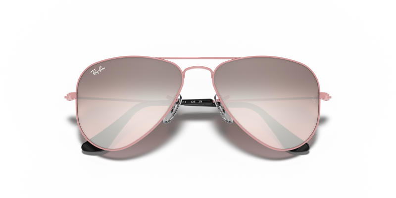 แว่นกันแดด Rayban RJ9506S-211/7E close-up ด้านหน้า