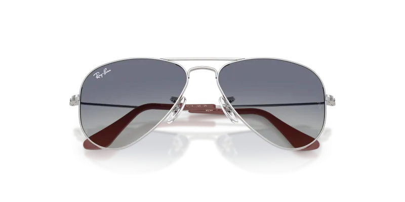 แว่นกันแดด Rayban RJ9506S-212/4L close-up ด้านหน้า