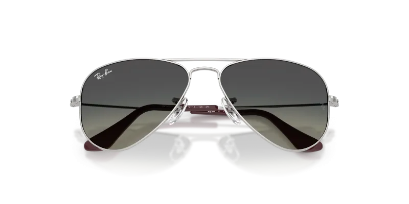 แว่นกันแดด Rayban RJ9506S-302/11 close-up ด้านหน้า