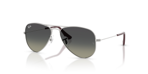 แว่นกันแดด Rayban RJ9506S-302/11 มุมเฉียง สีเงิน สำหรับเด็กทุกเพศ