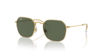แว่นกันแดด Rayban RJ9594S-223/71 Arista Dark Green แว่นกันแดด Rayban RJ9594S-223/71 มุมเฉียง สีอะริสต้า สำหรับเด็กทุกเพศ
