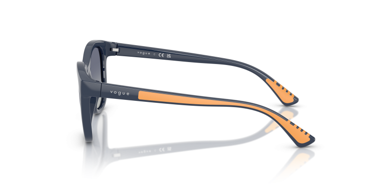 แว่นกันแดด Vogue VJ2028-32094L มุมข้าง ขาแว่นสีน้ำเงิน Avion เต็ม/ยางมัสตาร์ด