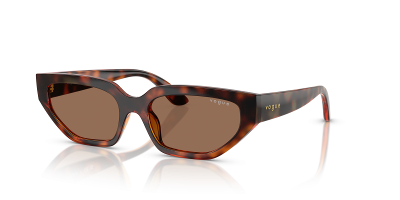 แว่นกันแดด Vogue VJ2029-W65673 Dark Havana Dark Brown แว่นกันแดด Vogue VJ2029-W65673 มุมเฉียง สีฮาวานาเข้ม สำหรับเด็กผู้หญิง