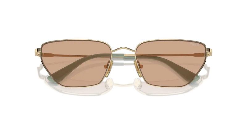 แว่นกันแดด Vogue VO4316S-848/3 close-up ด้านหน้า